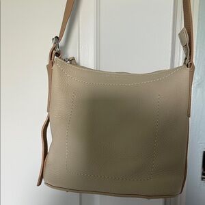 American Pebbled Leather Crossbody Bag NWT MSRP $199.00 Cream Zipper
